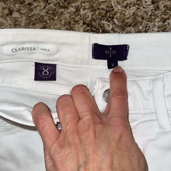 🔥🔥FIRE SALE🔥🔥 NYDJ white ankle jeans - Picture 2 of 9
